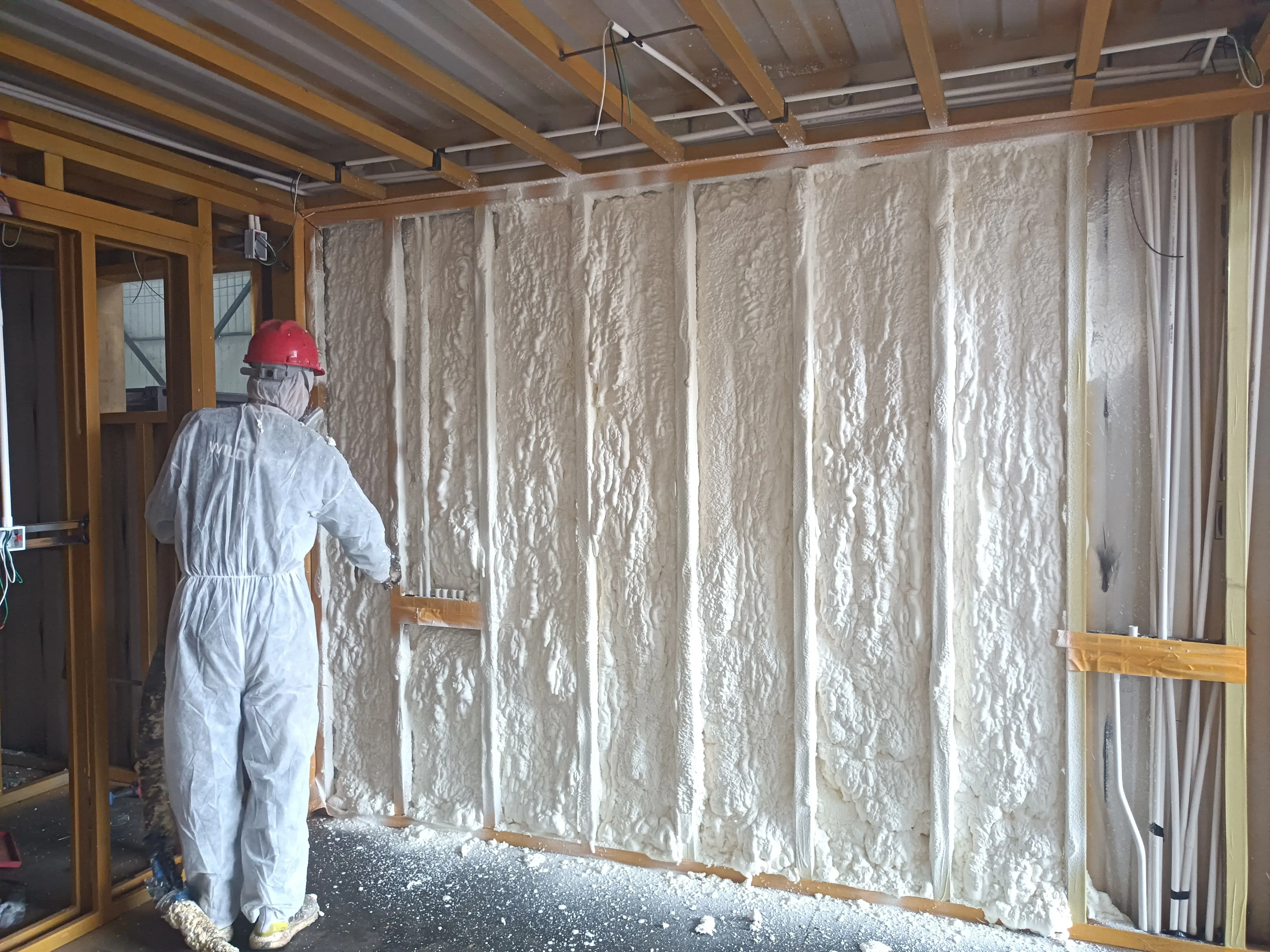 What is the purpose of spray foam insulation for container house?
