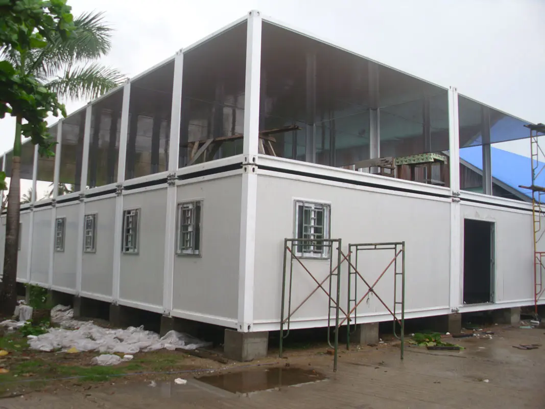 Prefabricated Container Labor Camp and Office . 