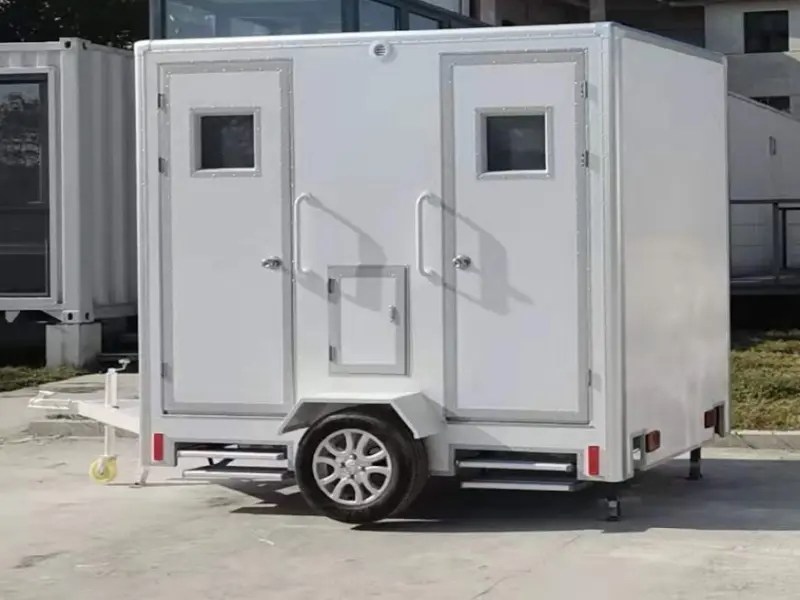 Smart Way-transportable Prefab Mobile Fiberglass Trailer Toilet