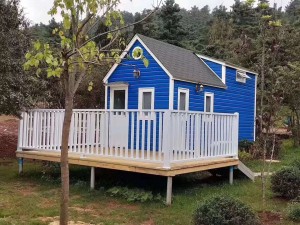Light steel structure prefab tiny house .