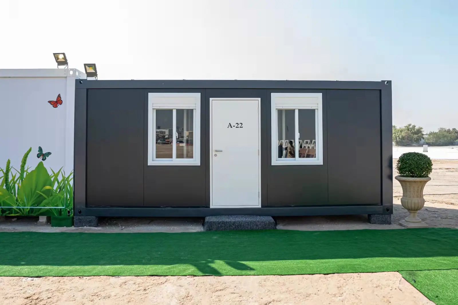 Factory Price Prefabricated Flat Pack Container Camping Room – Flat pack low cost fast built container house for labor camp.  – HK prefab