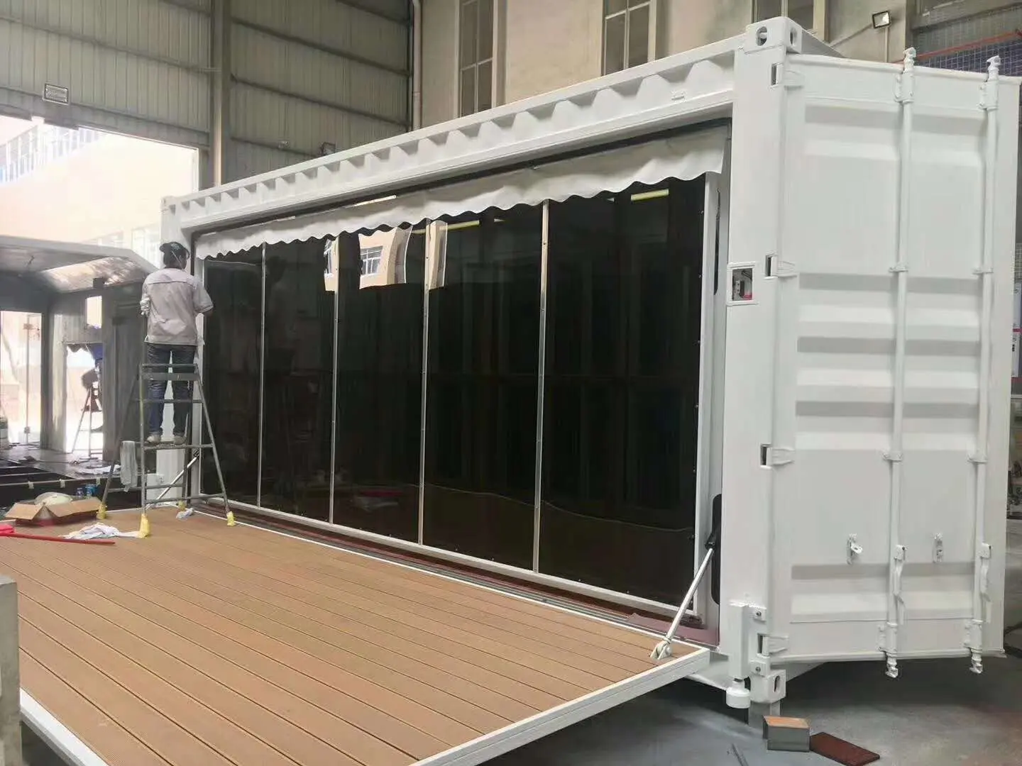 Professional China  Portable Container House - 20ft expandable shipping container shop/coffee shop .  - HK prefab